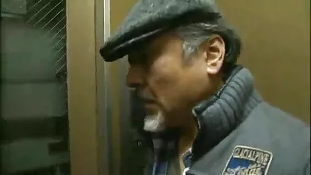 Elle Macar yaşlı İkizler turk seks filimleri