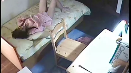 Zonklama sert türk amatör porno klitorisini halletti