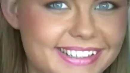At kuyruğu ile sarışın ergen aynı anda iki adam berbat gerçek türk porno