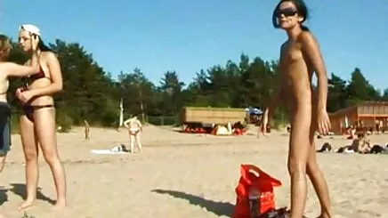 Bir oyuncak ile turk erotik porno sevimli Lina
