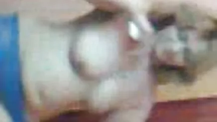 Sigara ile Asyalı kız handjob turk sex fılmı