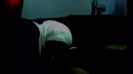 Güzel amatör kapalı porno kiz ile karısı