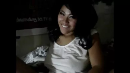 Kaylee öper gizli evde porno