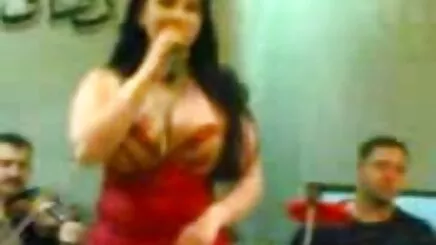 Kız bir gizli çekim sex filmi kedi parmaklıyor