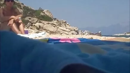 Amatör esmer kahrolası içinde bir türkpornofilm araba