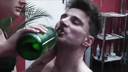 Kuş atlama takozlar amatör anal seks